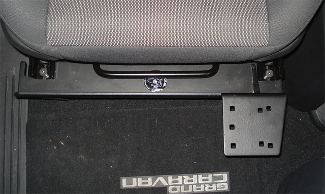 RAM-VB-175-SW1 No-Drill Laptop-Fahrzeughalterung für Ford Transit Connect (2013 - 2018) 0