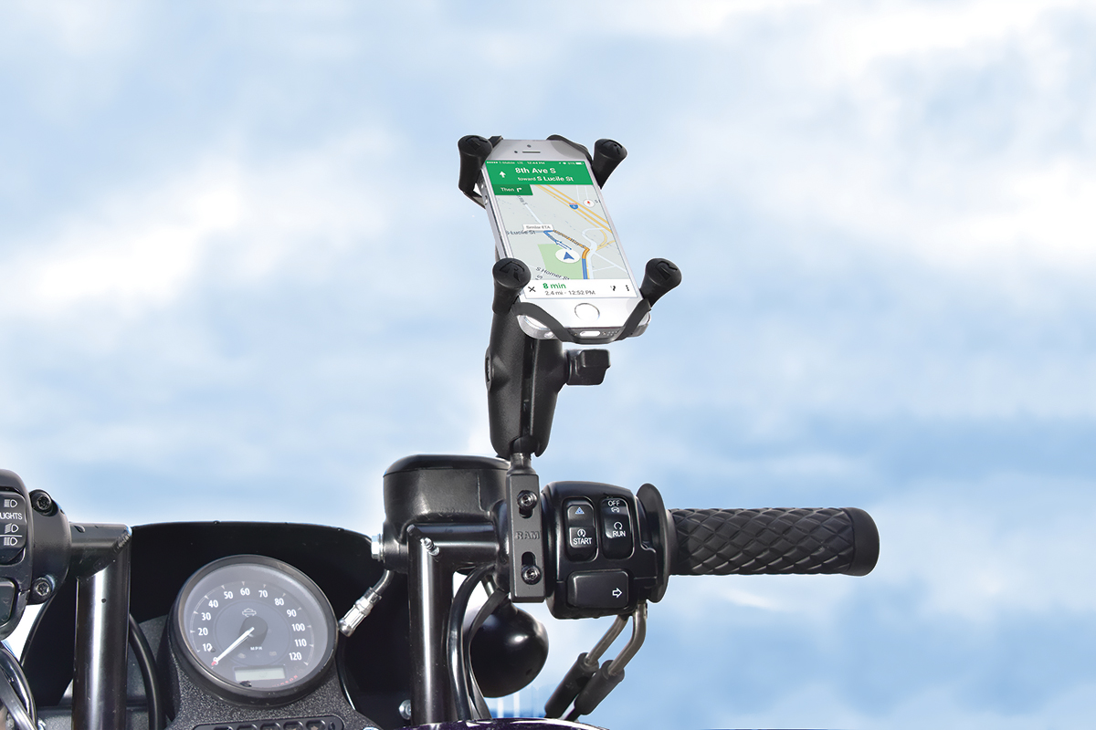 RAM-B-174-UN7U X-Grip Universalhalterung für Smartphones mit Motorrad-Basisset 4